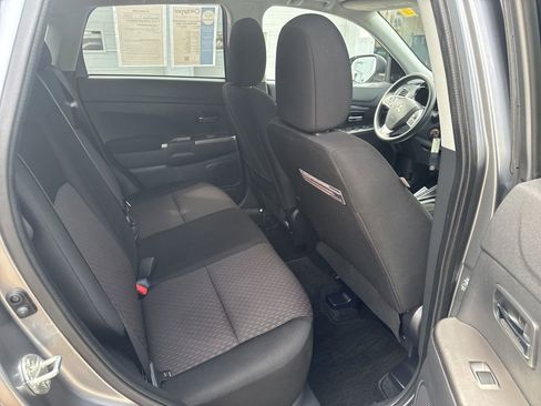 Used 2018 Mitsubishi Outlander Sport ES FWD image 13