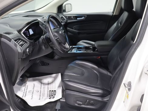 Used 2020 Ford Edge Titanium w/ Class II Trailer Tow Package AWD/4WD image 13
