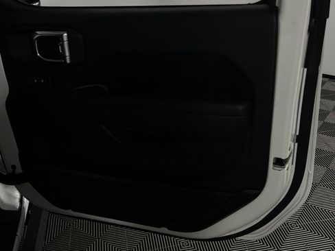 Certified 2025 Jeep Wrangler Sport S 4xe w/ Convenience Group image 29