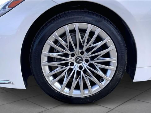 Used 2024 Lexus LS 500 w/ Interior Upgrade Package image 11