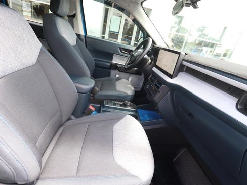 Used 2026 Ford Maverick XLT w/ XLT Luxury Package FWD image 12