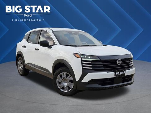 Used 2025 Nissan Kicks S AWD/4WD image 1