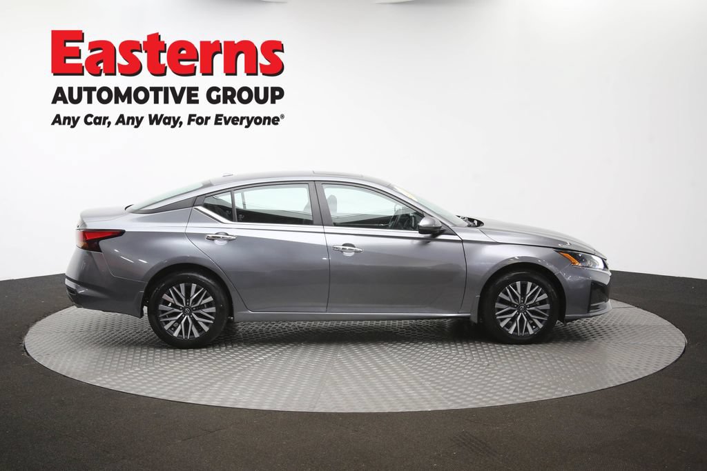Used 2023 Nissan Altima 2.5 SV w/ SV Premium Package AWD/4WD image 47