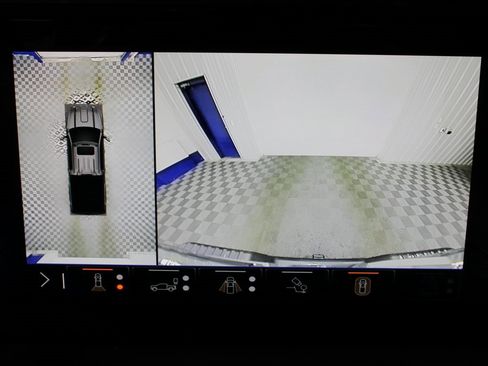 Used 2024 GMC Sierra 2500 Denali Ultimate w/ Max Trailering Package image 16