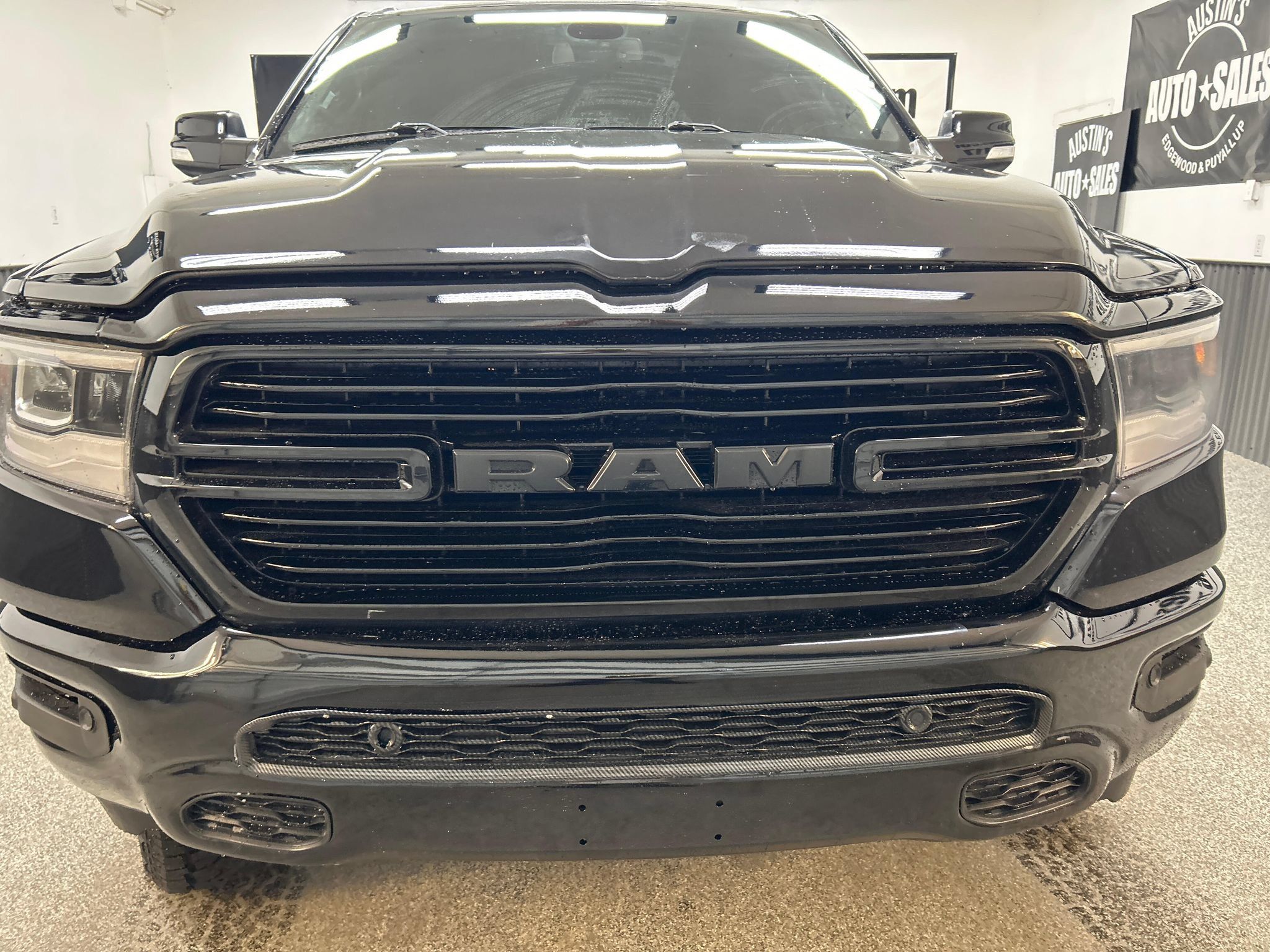 Used 2020 RAM 1500 Sport w/ Comfort & Convenience Group AWD/4WD image 2