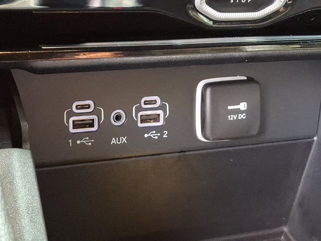 Used 2026 Jeep Grand Cherokee Limited AWD/4WD image 24