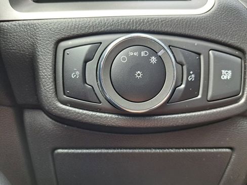 Used 2023 Ford Edge SEL image 15