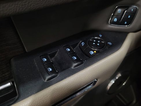 Used 2018 Ford Expedition Limited AWD/4WD image 27