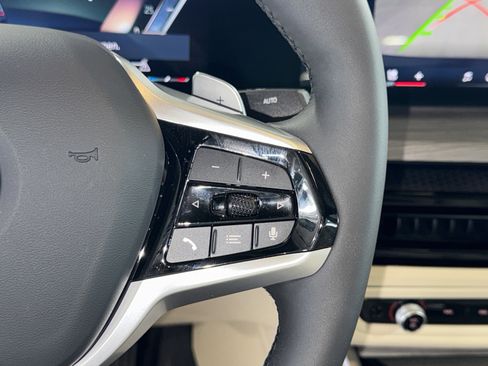 Used 2025 BMW 330i Sedan w/ Convenience Package image 22