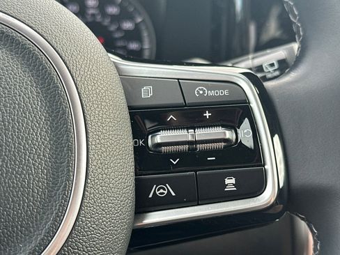 Certified 2023 Kia Sorento EX AWD/4WD image 38