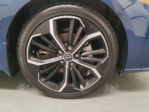 Used 2023 Nissan Altima 2.5 SR w/ SR Premium Package image 42