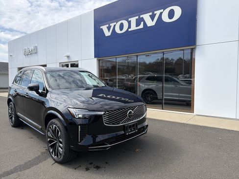New 2026 Volvo XC90 B6 Plus w/ Protection Package Premier AWD/4WD image 1