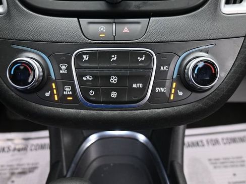 Used 2024 Chevrolet Malibu LT FWD image 15