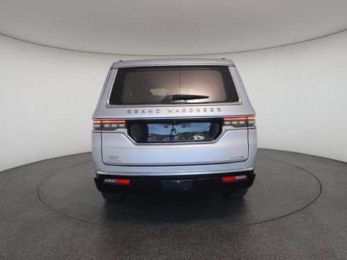 Used 2023 Jeep Grand Wagoneer Series III image 14