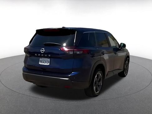 Used 2025 Nissan Rogue SV FWD image 12