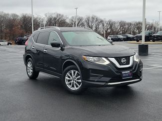Used 2018 Nissan Rogue SV w/ Premium Package video 2