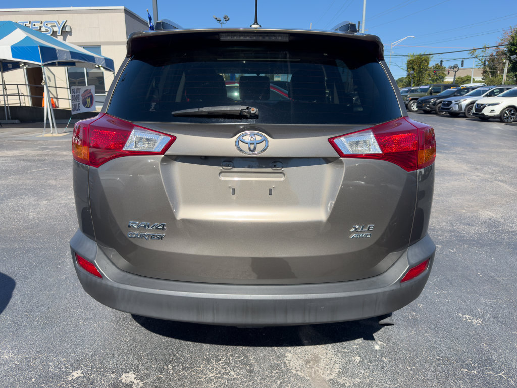 Used 2014 Toyota RAV4 XLE AWD/4WD image 6