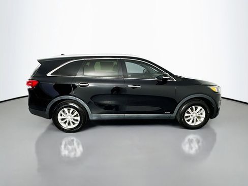 Used 2016 Kia Sorento AWD w/ LX Convenience Package image 8