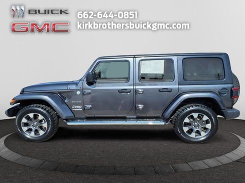 Used 2018 Jeep Wrangler Unlimited Sahara image 1
