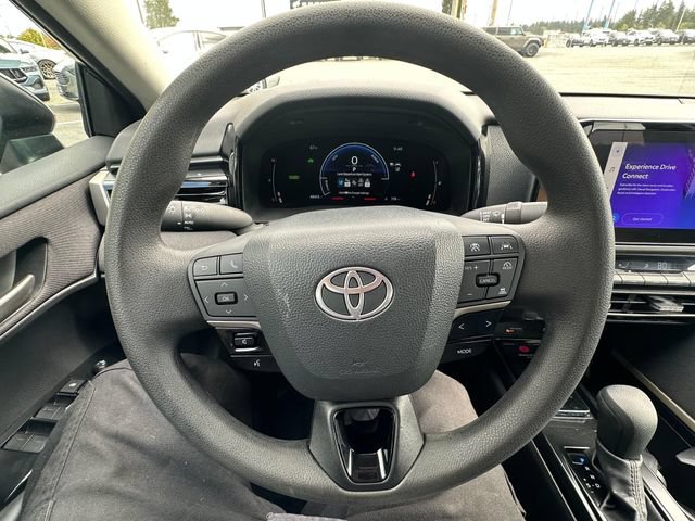 Used 2025 Toyota Camry LE FWD image 12