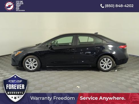 Used 2023 Toyota Corolla LE FWD image 3