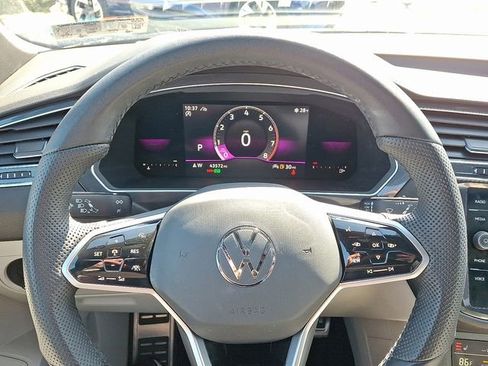 Used 2022 Volkswagen Tiguan SE R-Line AWD/4WD image 19