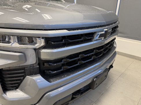 Used 2023 Chevrolet Silverado 1500 RST image 2