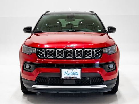 Certified 2025 Jeep Compass Limited AWD/4WD image 4
