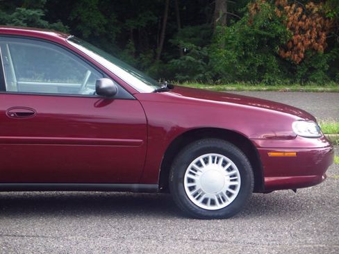 Used 2001 Chevrolet Malibu V6 FWD image 29