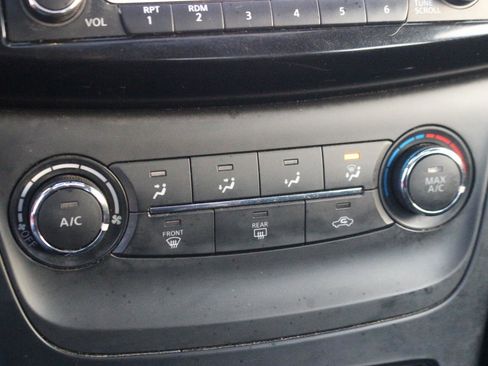 Used 2017 Nissan Sentra SV w/ Style Package image 24