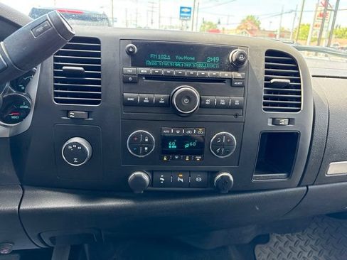 Used 2011 Chevrolet Silverado 3500 LT w/ Interior Plus Package AWD/4WD image 32
