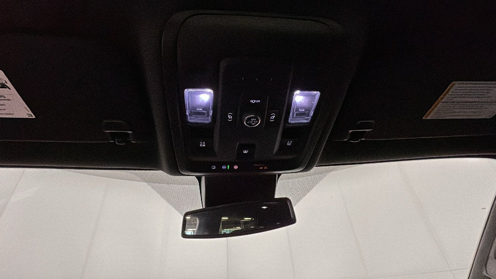 Used 2024 Chevrolet Tahoe RST w/ Luxury Package AWD/4WD image 29