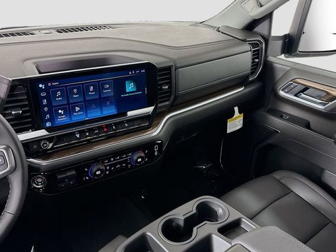 New 2026 Chevrolet Silverado 2500 LT image 22