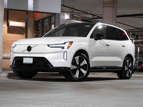New 2026 Volvo EX90 Plus AWD/4WD image 1