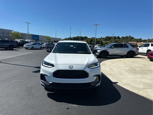 New 2026 Honda HR-V Sport image 3
