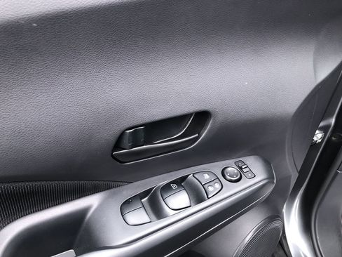 New 2025 Nissan Kicks Play S image 20