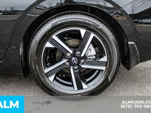 Used 2025 Nissan Sentra SV w/ All-Weather Package image 16