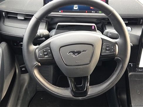 Used 2025 Ford Mustang Mach-E Select w/ Comfort Package Lite image 14