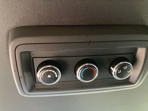 Used 2019 Dodge Grand Caravan SXT image 27