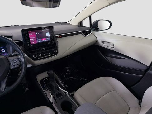 Used 2022 Toyota Corolla LE image 22