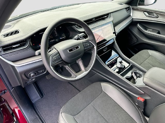 New 2026 Jeep Grand Cherokee Altitude AWD/4WD image 6