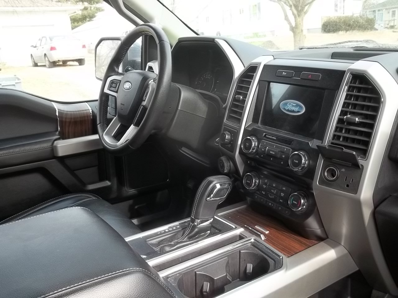Used 2017 Ford F150 Lariat AWD/4WD image 5