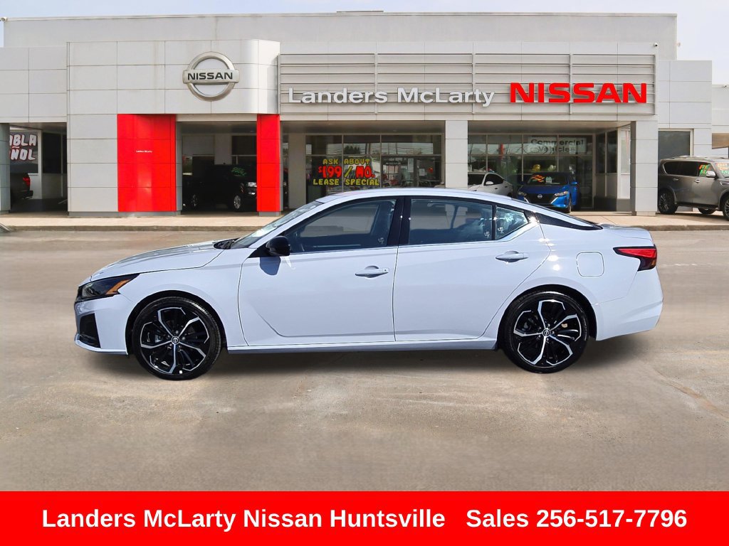 Used 2026 Nissan Altima 2.5 SR FWD image 8