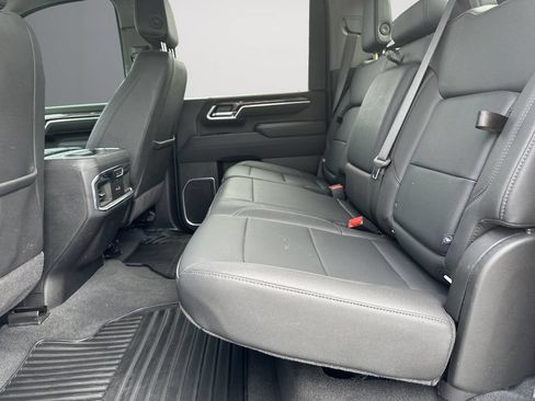 Used 2025 Chevrolet Silverado 3500 LTZ w/ LTZ Plus Package AWD/4WD image 17