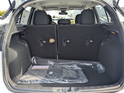 New 2025 Nissan Kicks Play S image 19