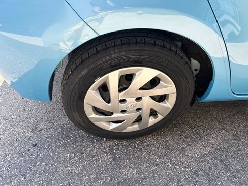 Used 2015 Toyota Prius C One FWD image 13