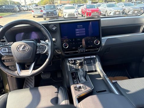 Certified 2026 Lexus GX 550 AWD/4WD image 18