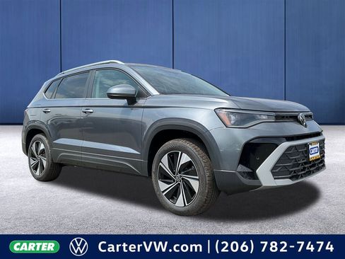 New 2025 Volkswagen Taos SE image 1