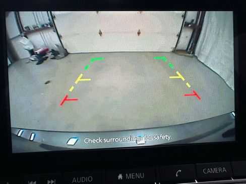 Used 2025 Nissan Sentra SV image 34