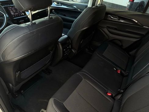 Certified 2023 Jeep Grand Cherokee Laredo w/ Luxury Tech Group I image 20